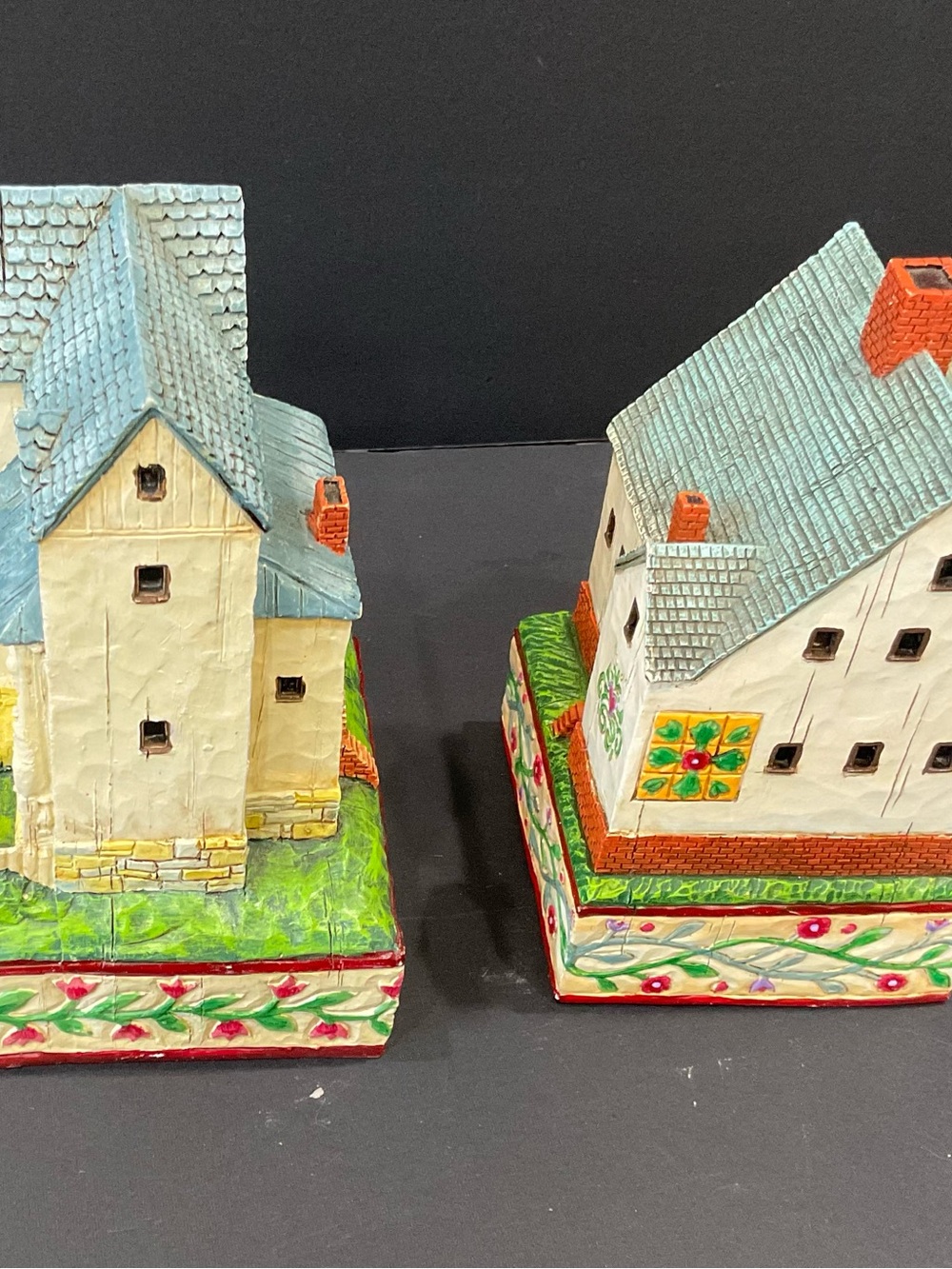 2 JIM SHORE HEARTWOOD CREEK - SALT BOX & FARMHOUSE 2004. Price is for one! - Picture 4 of 7